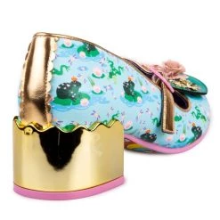 Irregular Choice Lilypond